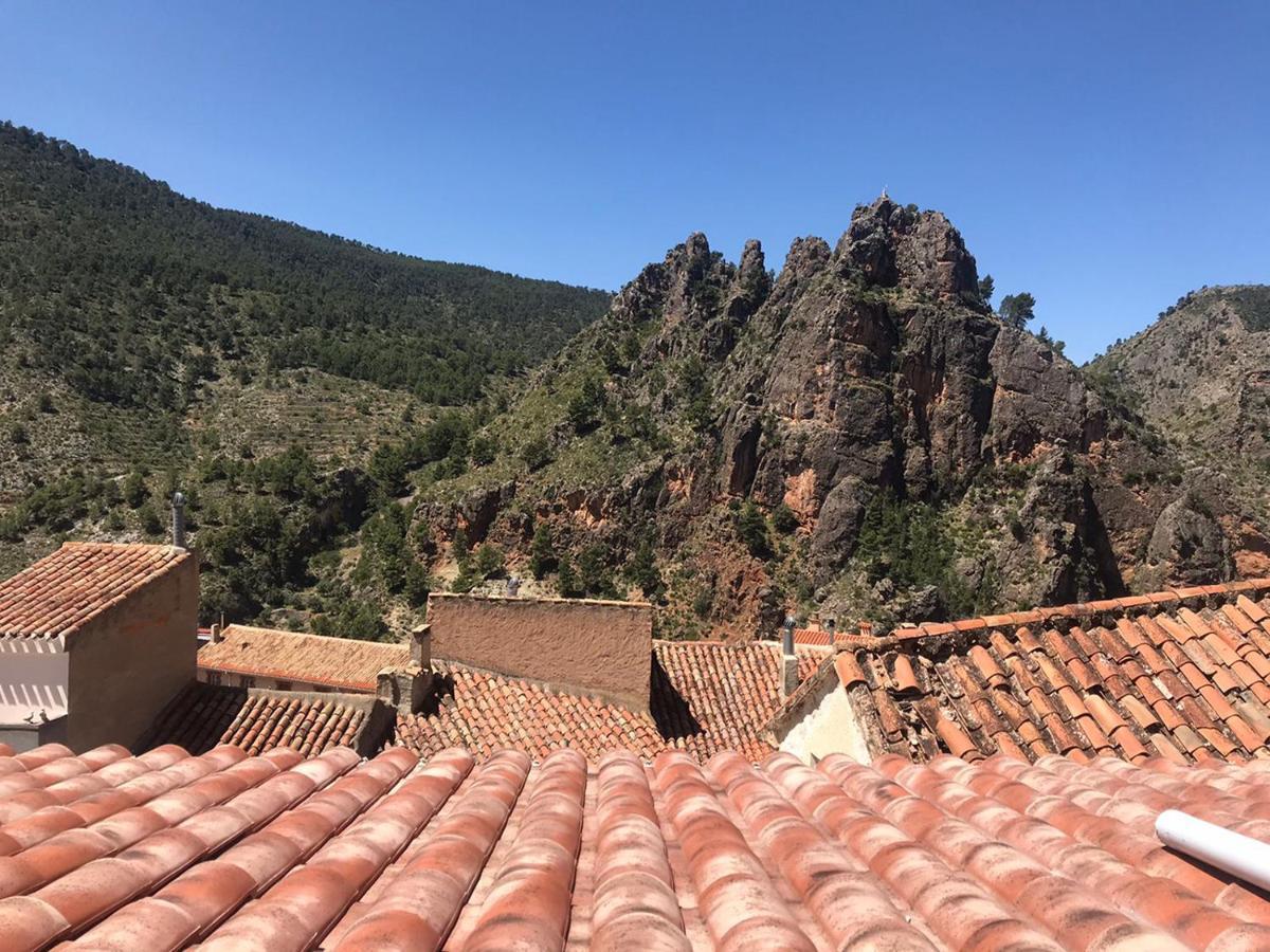 Alojamientos Rurales Entre Rocas Аїна Екстер'єр фото